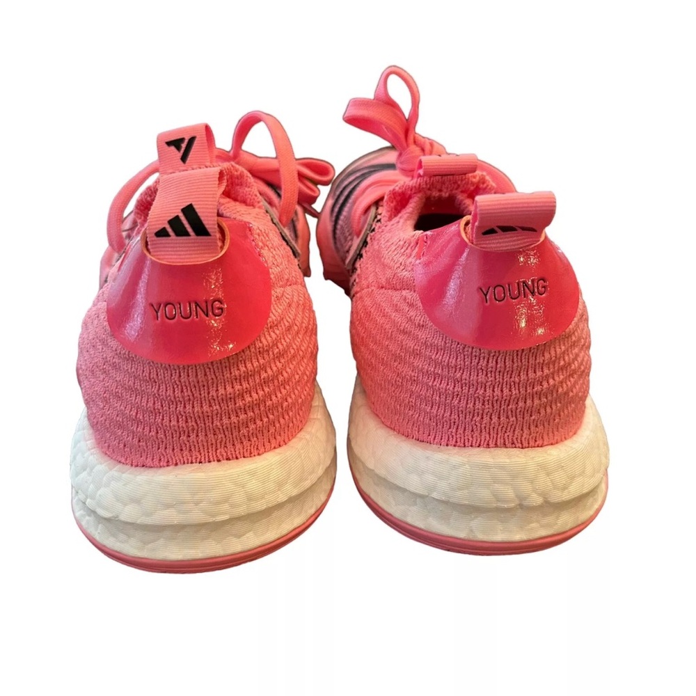 idas Pink Trae Young 2 IE1667 Lace Up Athletic Basketball Sz U.S.10 wmn / 9 men - Picture 2 of 6